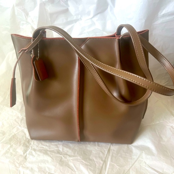 Handbags - NWOTS Leather Tote Bag NWOTS